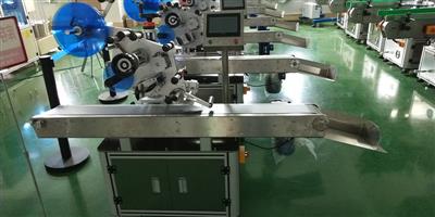 YR1610全自動平面貼標機